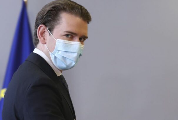 Kurz: Európának korlátoznia kellene a dzsihadisták jogait