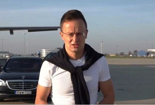 Szijjártó az ukrán helyzetről: Kijev nonszensz és kulturálatlan döntéseket hoz