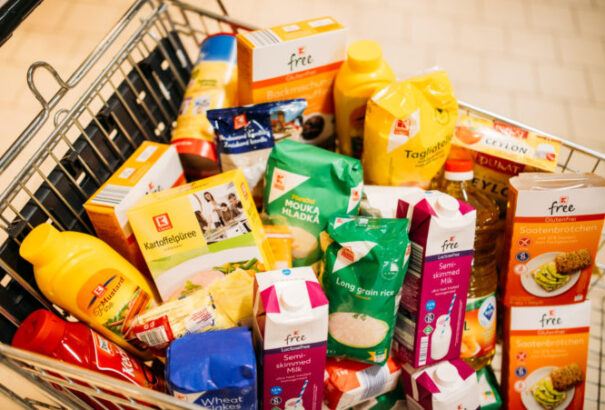 A Kaufland és a Szlovák Vöröskereszt segít a nehéz anyagi helyzetben levő háztartásoknak