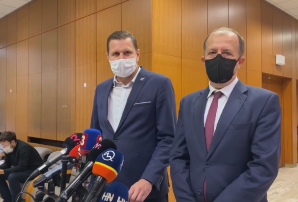 Koronavírus: Az árvai és bártfai tesztelés után dől el, hogy miként folytatódik az országos tesztelés