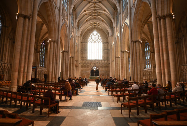 Vizsgálati jelentés: több ezer szexuális bűncselekmény történt az angol-walesi katolikus egyházban