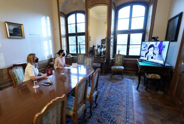 Věra Jourová tájékoztatta vétóügyben Zuzana Čaputová államfőt