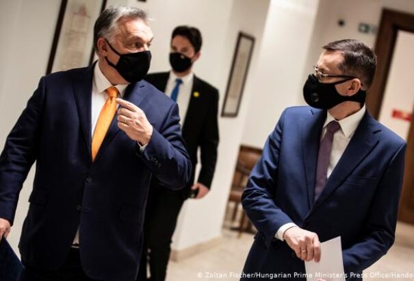 Vétóügy: megtörhetetlen a magyar-lengyel szövetség, a szlovák államfő ismét nekiment a V4-eknek