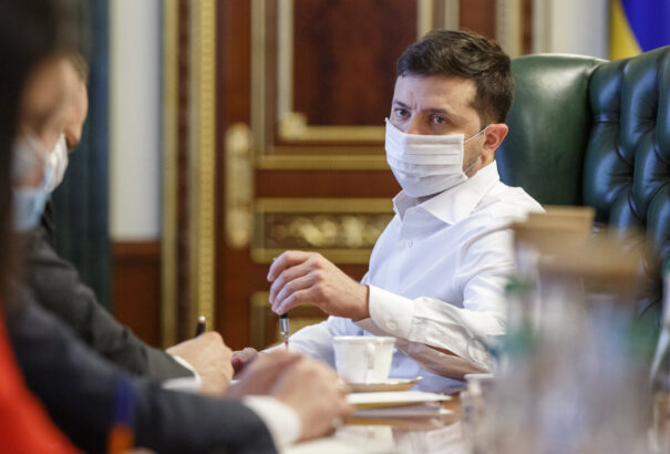 Pozitív lett Volodimir Zelenszkij ukrán államfő koronavírus-tesztje