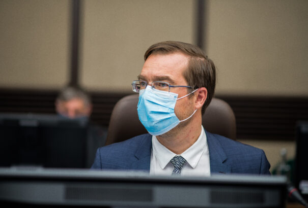 Krajčí: A COVID-os páciensek számárá kialakított fekvőhelyek telítettsége 50% alatt van