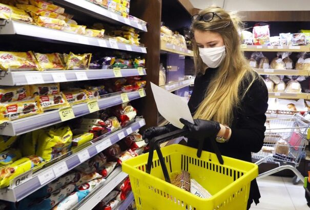 Felmérés: Alkalmanként öt euróval kevesebbet hagyunk ott az üzletben, mint tavasszal