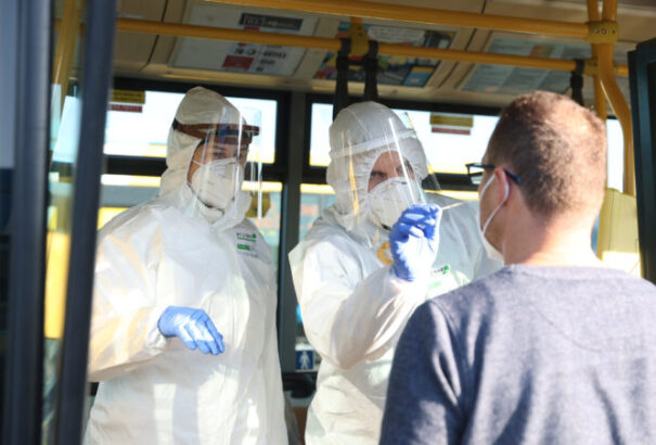 Reggel 8.00 órakor a mintavételi helyek 99,3%-a megnyitott