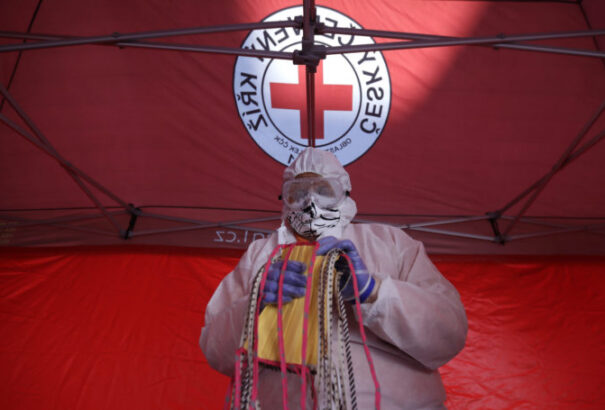 A csehek november 9-től vörös listára tették Szlovákiát. Kötelező a PCR teszt és a karantén