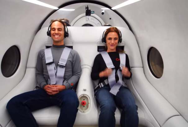 A Hyperloop sikeresen teljesítette első tesztútját utasokkal a fedélzetén