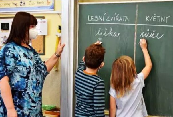 Csehországban újra megnyílnak az alapiskolák és részben a gimnáziumok