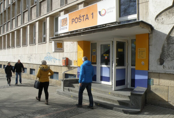 Hogyan tudom átvenni a nyugdíjat, ha 65 év feletti vagyok és nincs Covid-igazolásom?