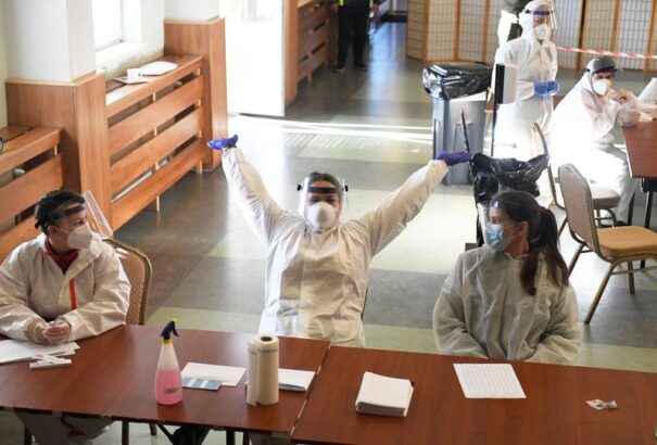 Trencsén városában és környékén a pozitívan teszteltek harmada teljesen tünetmentes