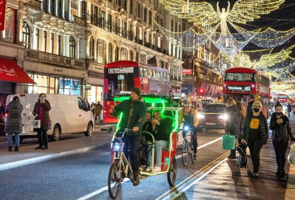 Johnson: „A kis karácsony a biztonságos karácsony”