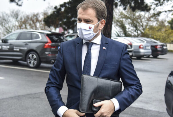 Matovič ma délutánra rendkívüli kormányülést hívott össze. Éjféltől tilos lesz a látogatás