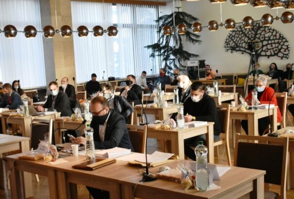 Összevesztek karácsony előtt a testületi ülésen Rimaszombatban. Ha nem lesz ipari park, elmarad a munkahelyteremtés