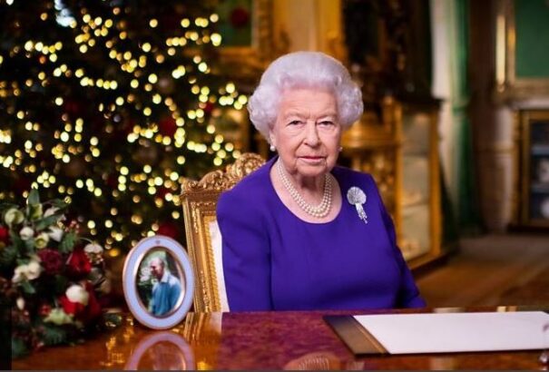 II. Erzsébet karácsonyi beszédében köszönetet mondott az egészségügyi dolgozóknak és az önkénteseknek