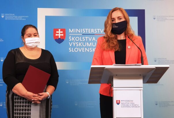 Filip Mónika: Magyar civil szervezeteket is támogatunk a nemzetiségi iskolák távoktatásának fejlesztésével