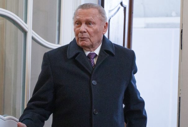 A kassai kórházban az elsők között oltották be Rudolf Schuster volt szlovák államfőt