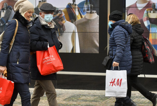 Súlyosbodik a járványhelyzet Csehországban. A legszigorúbb, ötös skálára válthatnak