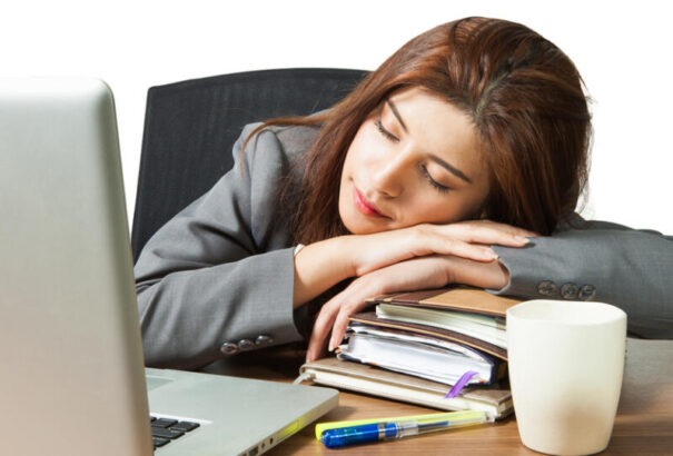 A home office előnyei. Az otthonról végzett munka során az alkalmazottak 36%-a szívesen szundít egyet