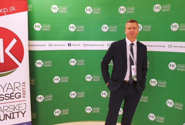 Felmérés: 5 az 1-hez mérte a Polis az MKP-t és a Most-Hídat