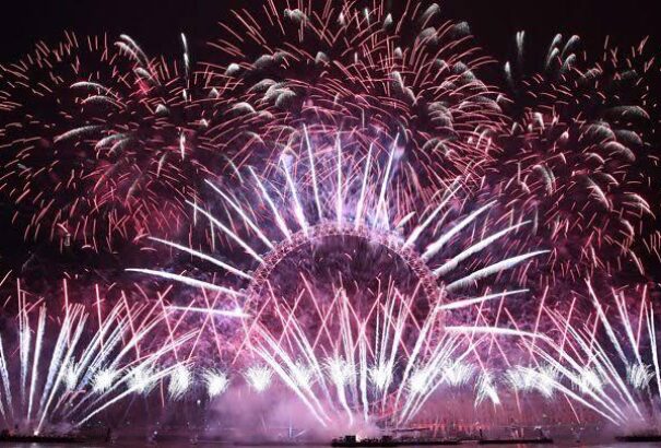 A csendes-óceáni Szamoa és Kiribati szigeteken már 2021-et írnak