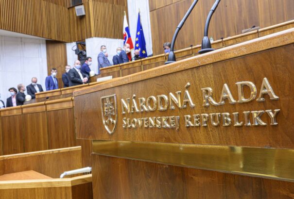 Ma szavaz a parlament az államfői vétóról