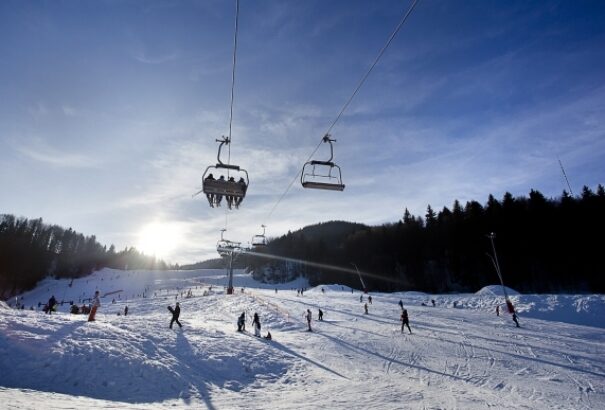 A síközpontok már készítik a mintavételi helyeket. A Tátrában már landoltak az első konténerek