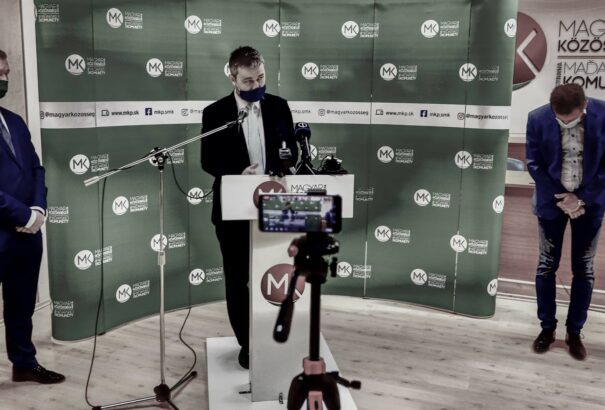 AKO felmérés: Két párt is megelőzte az OĽaNO-t. Az Összefogás feljött az MKP-ra, a Most-Híd süllyed