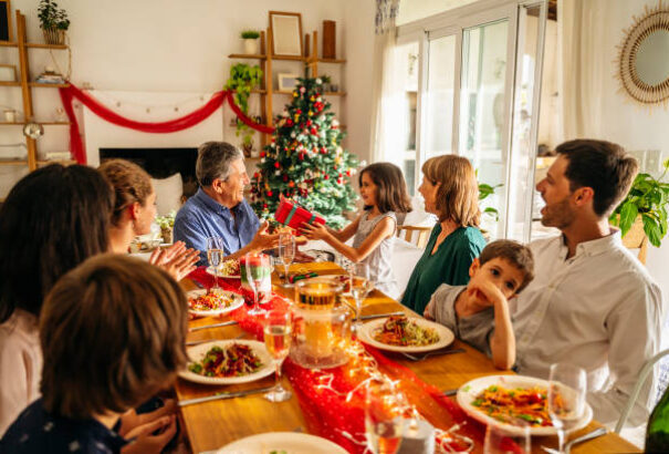 Felmérés: A hazai polgárok 40%-a korlátozni fogja a karácsonyi családi találkozásokat