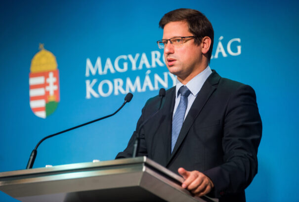 Magyarországon március 1-ig maradnak a járványügyi korlátozások