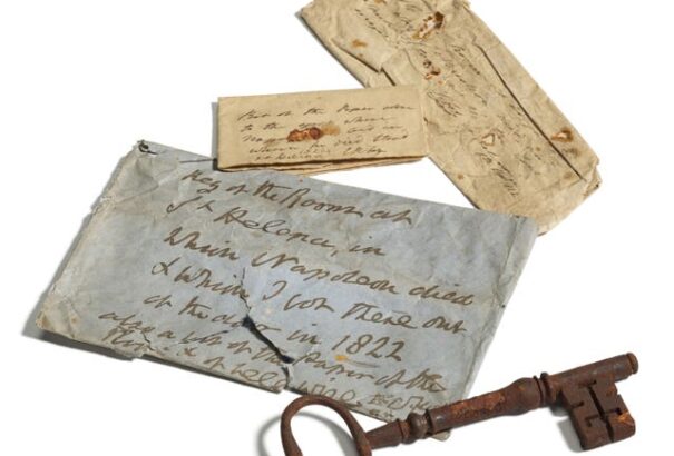 Egy jobb panellakás áráért kelt el Napóleon Szent Ilona-szigeti börtönének kulcsa