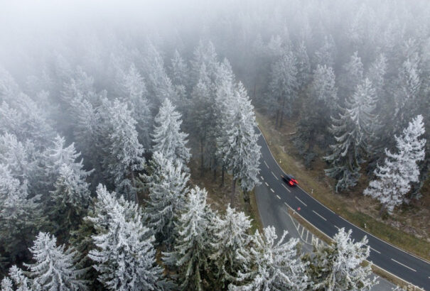 Időjárás-előrejelzés: a hét első napjaiban marad a fagyos téli idő, de már közeleg az enyhülés