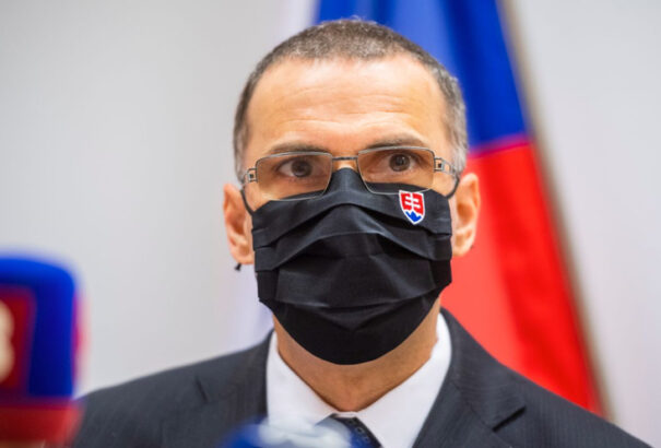 Főügyész: A közegészségügyi hivatal törvényt sértett a tisztviselőknek adott mentességekkel