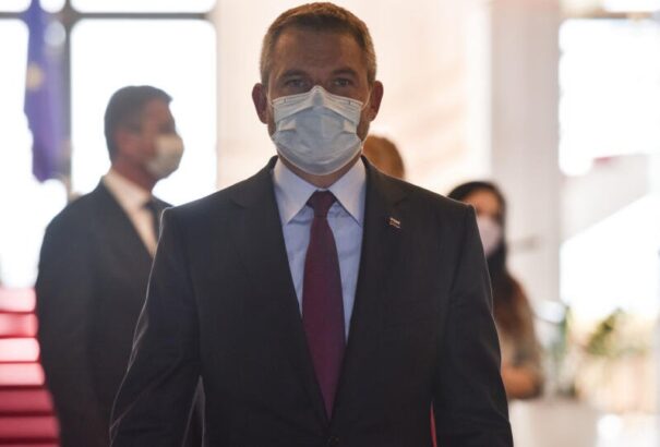 Pellegrini előrehozott választásokat akar – szövetségbe hívta az SNS-t és a progresszívokat is