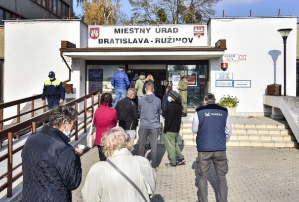 A főrévi (Ružinov) Helyi Hivatalban hétvégén is fognak tesztelni