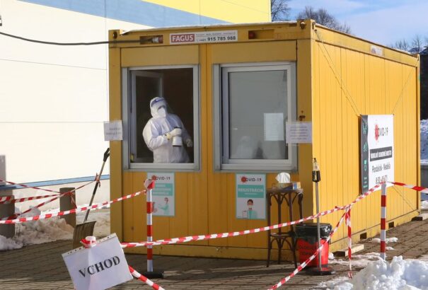 Módosult a COVID-szemafor, 19-re nőtt a fekete besorolású járások száma