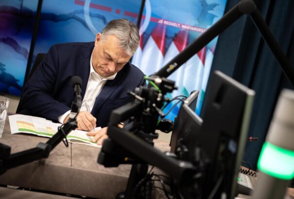 Orbán Viktor: a harmadik hullám felfutóban van, mindenki regisztráljon az oltásra!