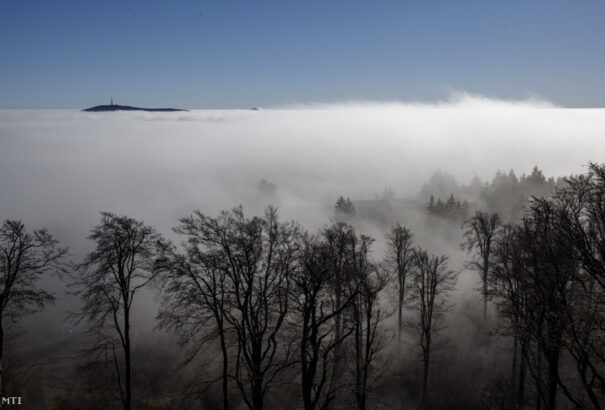 Időjárás-előrejelzés: lehűlésben, felmelegedésben, hóban, szélben és esőben is lesz részünk jövő héten