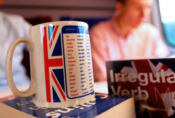 A brüsszeli bürokraták égető dilemmája: mihez kezdjenek az angol nyelv dominanciájával a britek távozása után?