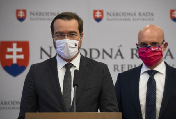 Krajčí és Gröhling a pedagógusok vakcinázásáról: két csoport lesz és több fázis, szombaton indul az oltás