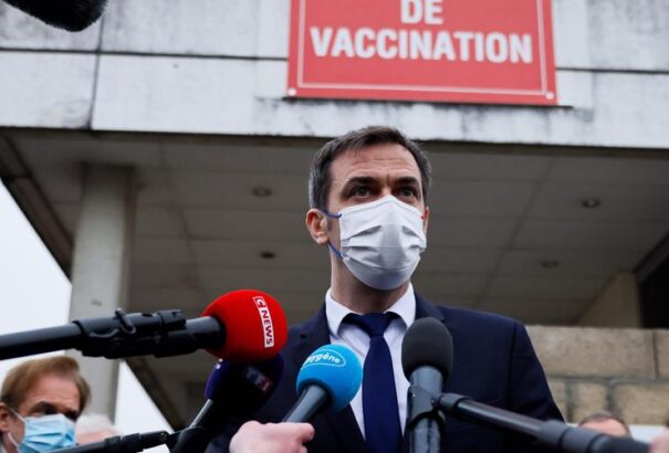 Koronavírus – Franciaország csak egy dózist javasol a vakcinákból a fertőzésen már átesetteknek