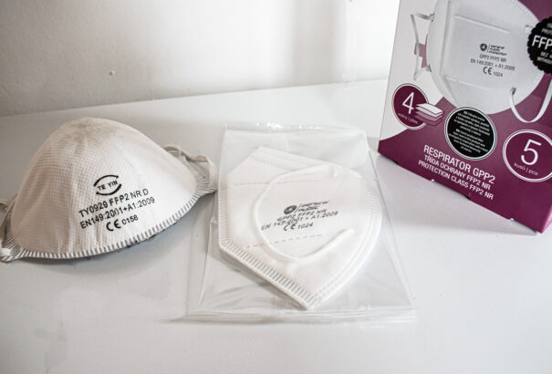 FFP2-es vagy KN95-ös félálarc? Nagy a különbség, ne hagyjuk magunkat átverni