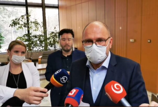 Sulík felajánlotta, hogy átveszi az egészségügyi minisztériumot. De megtartotta volna a gazdasági tárcát is