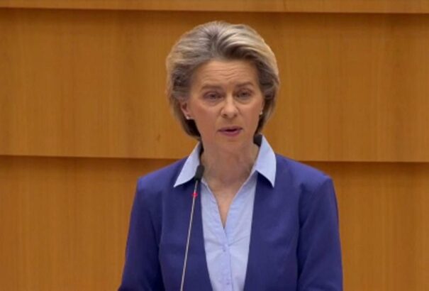 Elismerte az oltási hiányosságokat az Európai Bizottság elnöke