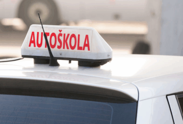 Doležal: Hamarosan engedélyezzük a gyakorlati oktatást az autóiskolákban