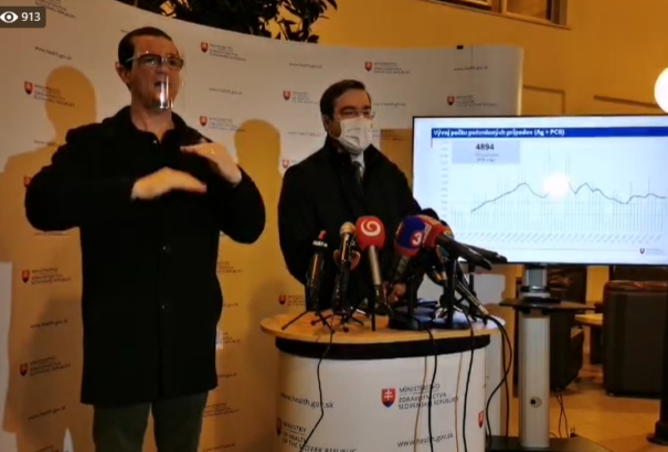 Krajčí: A pozsonyi kórházakban egyre súlyosabb a helyzet. Más kórházakba kell szállítani a betegeket