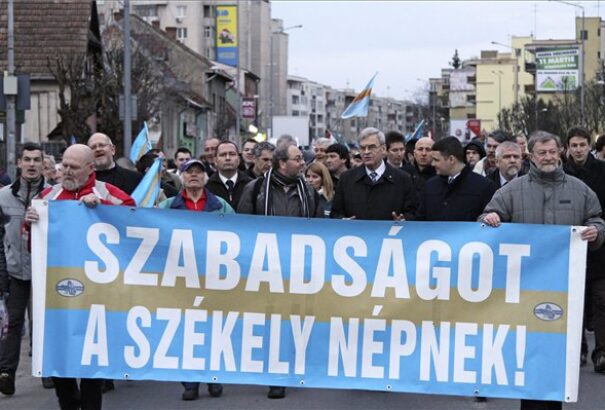 Koronavírus – A járvány miatt idén sem tartanak tömegrendezvényt a székely szabadság napja alkalmából