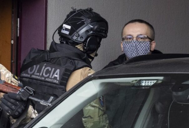 Pčolinský lemondott a SIS-igazgatói tisztségéről