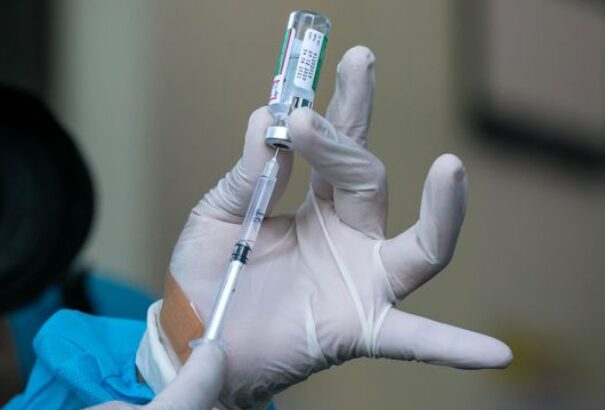 „Totális szarakodás” – fakadt ki egy német vezető politikus Brüsszel lomha vakcinázási stratégiája miatt